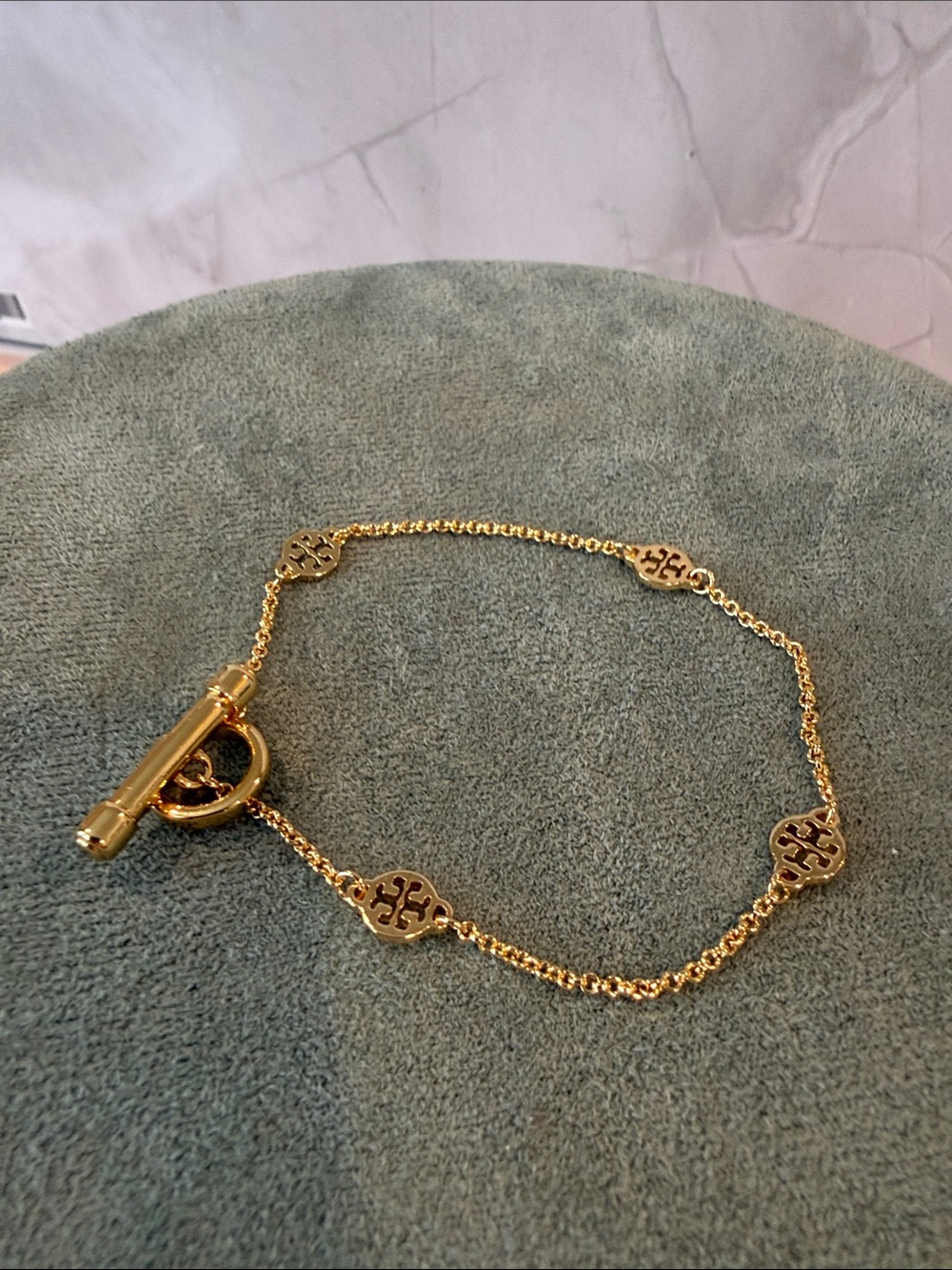 Tory Burch | Gold Plated Logo Toggle Bracelet